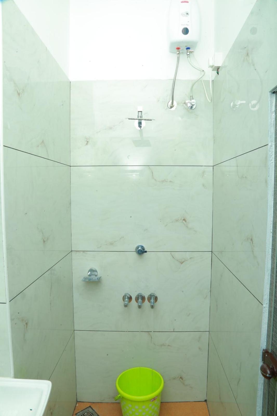 Azure Home Stay Kochi Buitenkant foto