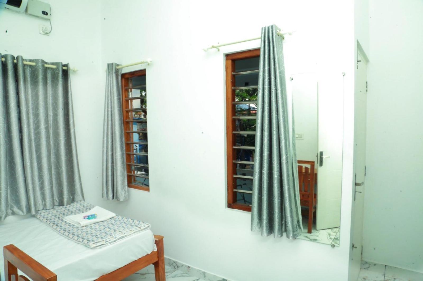 Azure Home Stay Kochi Buitenkant foto